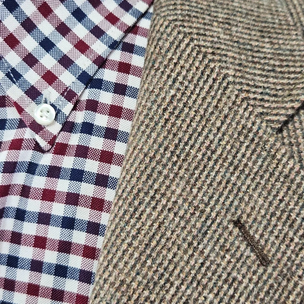 Men's Tweed Style Sport Coat Blazer Two Button Brown Wool Polyester Size 40R